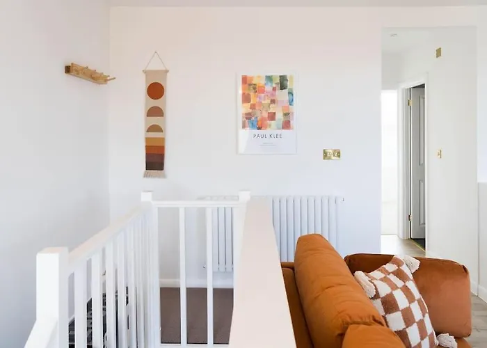 Boutique Central Margate Apt. - Edge Of Old Town!