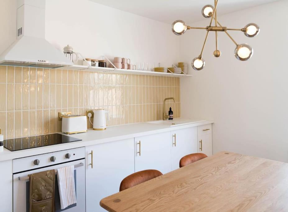 Boutique Apt. - Edge Of Old Town! Apartment *