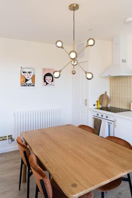 Boutique Apt. - Edge Of Old Town! *
